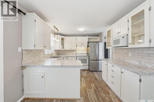 3441 12Th Avenue E, Prince Albert, SK - Indoor Photo Showing Kitchen