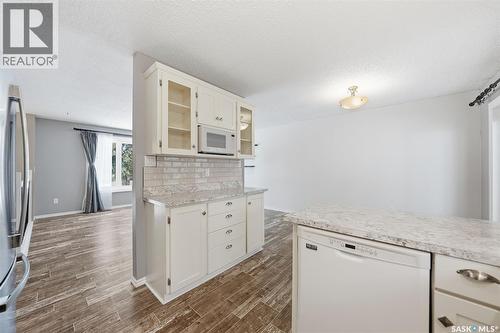 3441 12Th Avenue E, Prince Albert, SK - Indoor Photo Showing Kitchen