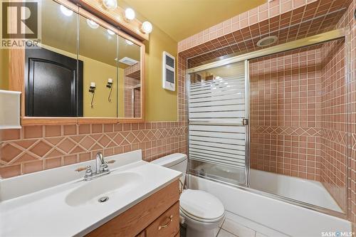 3441 12Th Avenue E, Prince Albert, SK - Indoor Photo Showing Bathroom