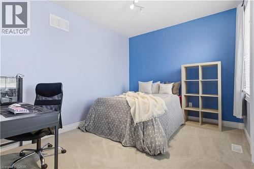 75 Chase Crescent, Cambridge, ON - Indoor Photo Showing Bedroom