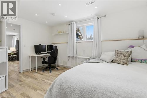 75 Chase Crescent, Cambridge, ON - Indoor Photo Showing Bedroom