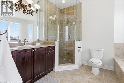 75 Chase Crescent, Cambridge, ON - Indoor Photo Showing Bathroom