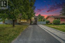 26 MAJESTIC DRIVE  Ottawa, ON K2G 1C7