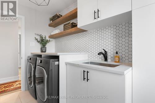 148 Aubrais Crescent, Ottawa, ON - Indoor Photo Showing Laundry Room