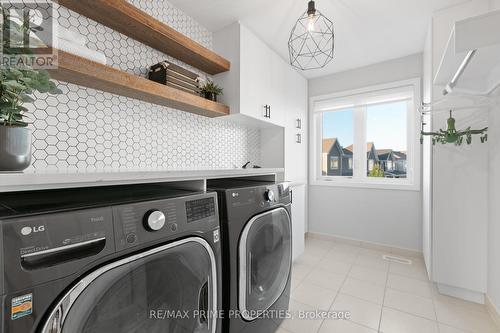148 Aubrais Crescent, Ottawa, ON - Indoor Photo Showing Laundry Room