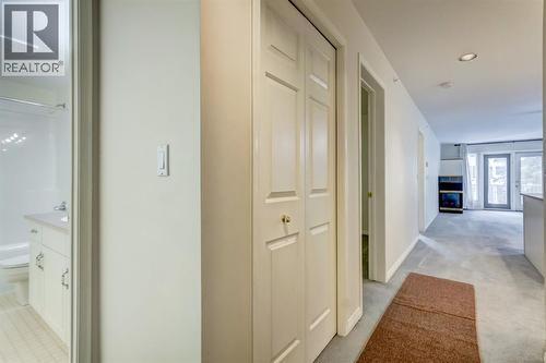 4, 704 8Th Avenue, Canmore, AB - Indoor Photo Showing Other Room