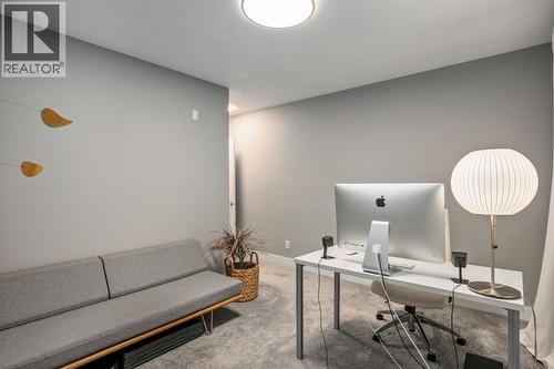 2915 17 Street Sw, Calgary, AB - Indoor Photo Showing Office