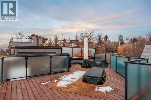 2915 17 Street Sw, Calgary, AB - Outdoor