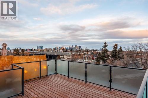 2915 17 Street Sw, Calgary, AB - Outdoor With View