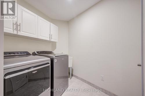 1569 Eglinton Avenue W, Mississauga, ON - Indoor Photo Showing Laundry Room