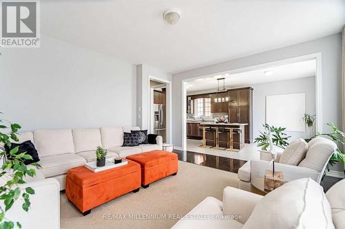 19 Durango Drive, Brampton, ON - Indoor Photo Showing Living Room