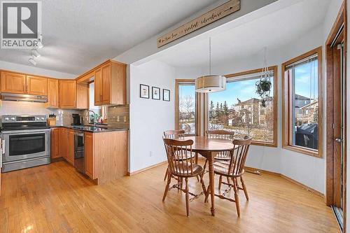 105 Citadel Crest Park Nw, Calgary, AB - Indoor Photo Showing Kitchen