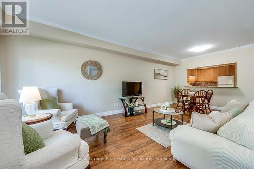 221 - 760 WOODHILL DRIVE  Centre Wellington, ON N1M 3W5