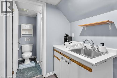 82 Tupper Drive, Thorold, ON - Indoor Photo Showing Bathroom