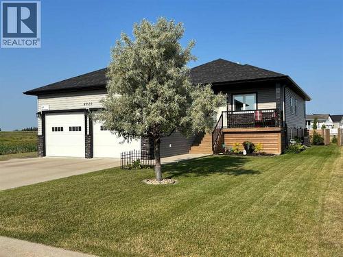 4020 Monarch Way, Stettler, AB - Outdoor With Deck Patio Veranda
