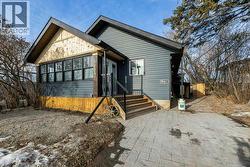 4836 49 Street  Innisfail, AB T4G 1N2