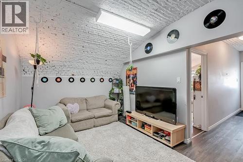 50 Sanders Boulevard, Hamilton, ON - Indoor Photo Showing Living Room