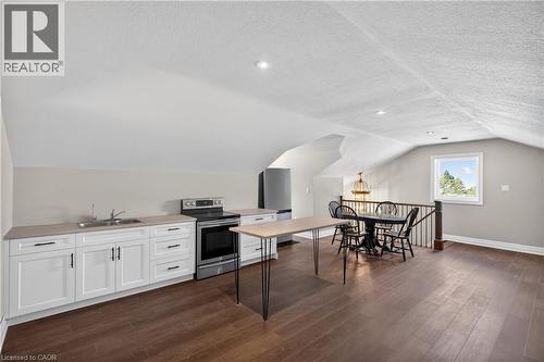 2264 Britannia Road, Burlington, ON - Indoor Photo Showing Kitchen