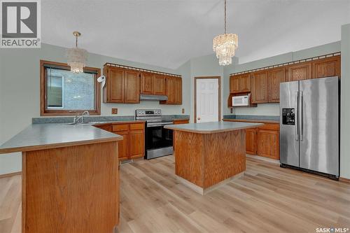 4154 Wascana Ridge Place, Regina, SK - Indoor Photo Showing Kitchen