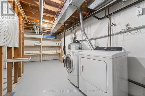 90D Templeton Street, Ottawa, ON - Indoor Photo Showing Laundry Room