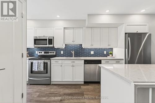 90D Templeton Street, Ottawa, ON - Indoor Photo Showing Kitchen With Stainless Steel Kitchen With Upgraded Kitchen