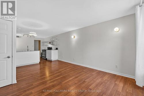 293 St Andrew Street, Ottawa, ON - Indoor Photo Showing Other Room