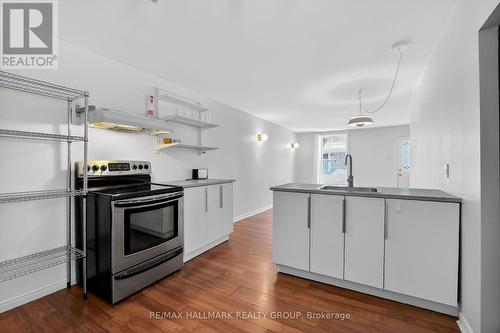293 St Andrew Street, Ottawa, ON - Indoor Photo Showing Kitchen