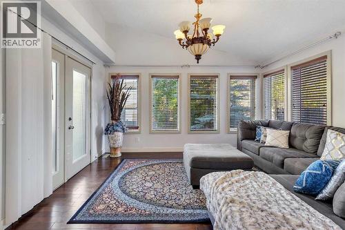 135 Panatella Close Nw, Calgary, AB - Indoor Photo Showing Living Room