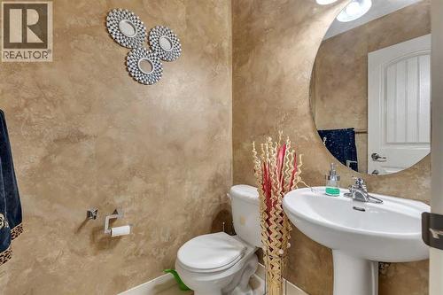 135 Panatella Close Nw, Calgary, AB - Indoor Photo Showing Bathroom