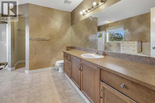 135 Panatella Close Nw, Calgary, AB - Indoor Photo Showing Bathroom