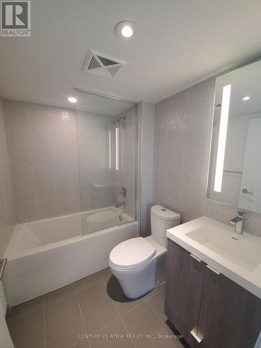 1407 - 575 Bloor Street E, Toronto, ON - Indoor Photo Showing Bathroom