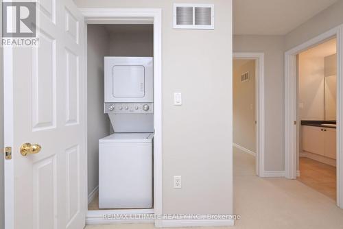 65 Joseph Trail, Collingwood, ON - Indoor Photo Showing Laundry Room