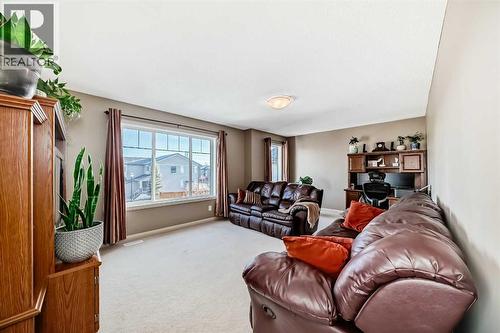172 Seagreen Way, Chestermere, AB - Indoor Photo Showing Living Room