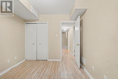 6 Briston Private, Ottawa, ON 