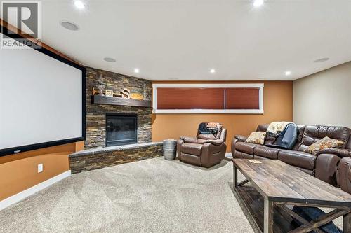 1507 Cayuga Drive Nw, Calgary, AB - Indoor With Fireplace