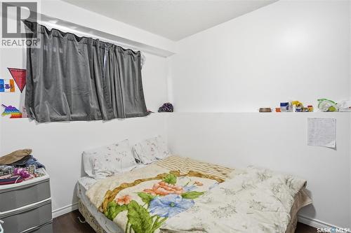 118-120 Barber Crescent, Saskatoon, SK - Indoor Photo Showing Bedroom