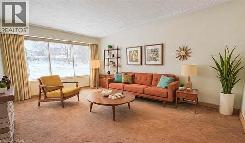 91 Massey Avenue, Kitchener, ON - Indoor Photo Showing Living Room