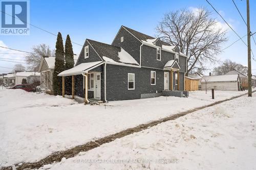 64 VALE AVENUE  St. Catharines (Downtown), ON L2R 1T6