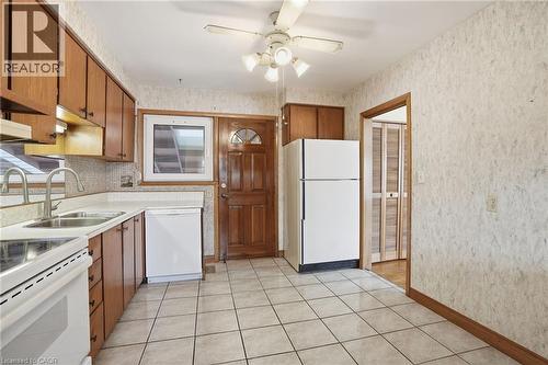 63 Marlowe Drive, Hamilton, ON - Indoor Photo Showing Kitchen With Double Sink