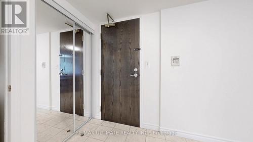 905 - 18 Spring Garden Avenue, Toronto, ON - Indoor