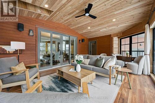63 Menno Street, Waterloo, ON - Indoor Photo Showing Living Room