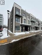 498 PLAINS Road E Unit# TH01  Burlington, ON L7T 0C9