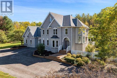 7833 Poplar Side Road, Clearview, ON - Outdoor With Facade