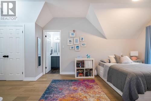 7833 Poplar Side Road, Clearview, ON - Indoor Photo Showing Bedroom