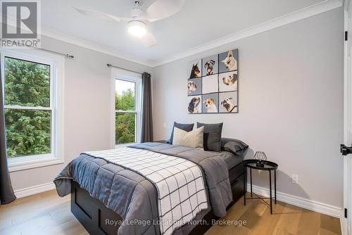 7833 Poplar Side Road, Clearview, ON - Indoor Photo Showing Bedroom