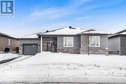 680 ROXANE CRESCENT  Hawkesbury, ON K6A 3W8