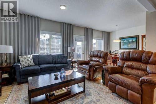 444 Legacy Point Se, Calgary, AB - Indoor Photo Showing Living Room