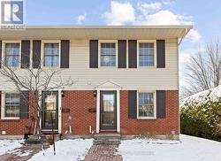 11 - 1160 SHILLINGTON AVENUE  Ottawa, ON K1Z 7Z4