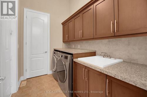 31 Munsie Drive, King, ON - Indoor Photo Showing Laundry Room