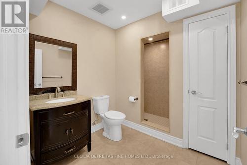 31 Munsie Drive, King, ON - Indoor Photo Showing Bathroom